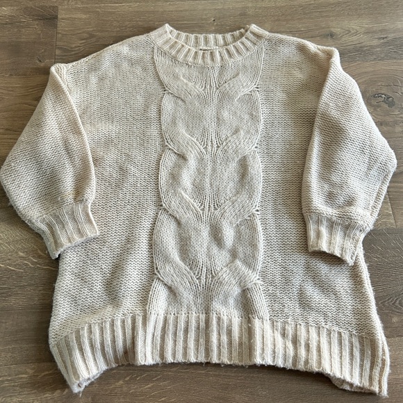 aerie Sweaters - Cream aerie sweater